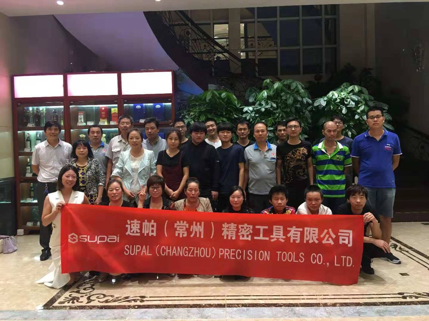 High Precision Solid Carbide Ball Nose End Mill 2 / 4 Flute 1-20mm Tapered Cutting Tools