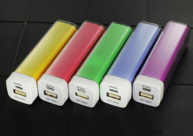 2600mAh Power Bank Charger Lipstick Portable Emergency External Battery Charger for Galaxy i9500 i9300 Note2 N7100 iphon