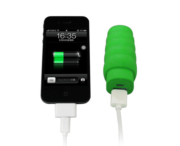 Natural Soft PVC 2600 mAh Cartoon Caterpillars Shaped Mini Power Bank for Charging App Ip Series and Android Smart Phone