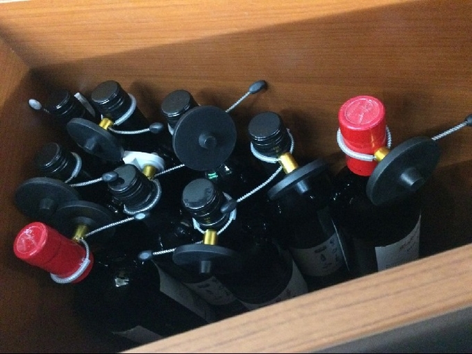 RF System Gates Bottle Security Tags For Wines Stores Loss Prevention