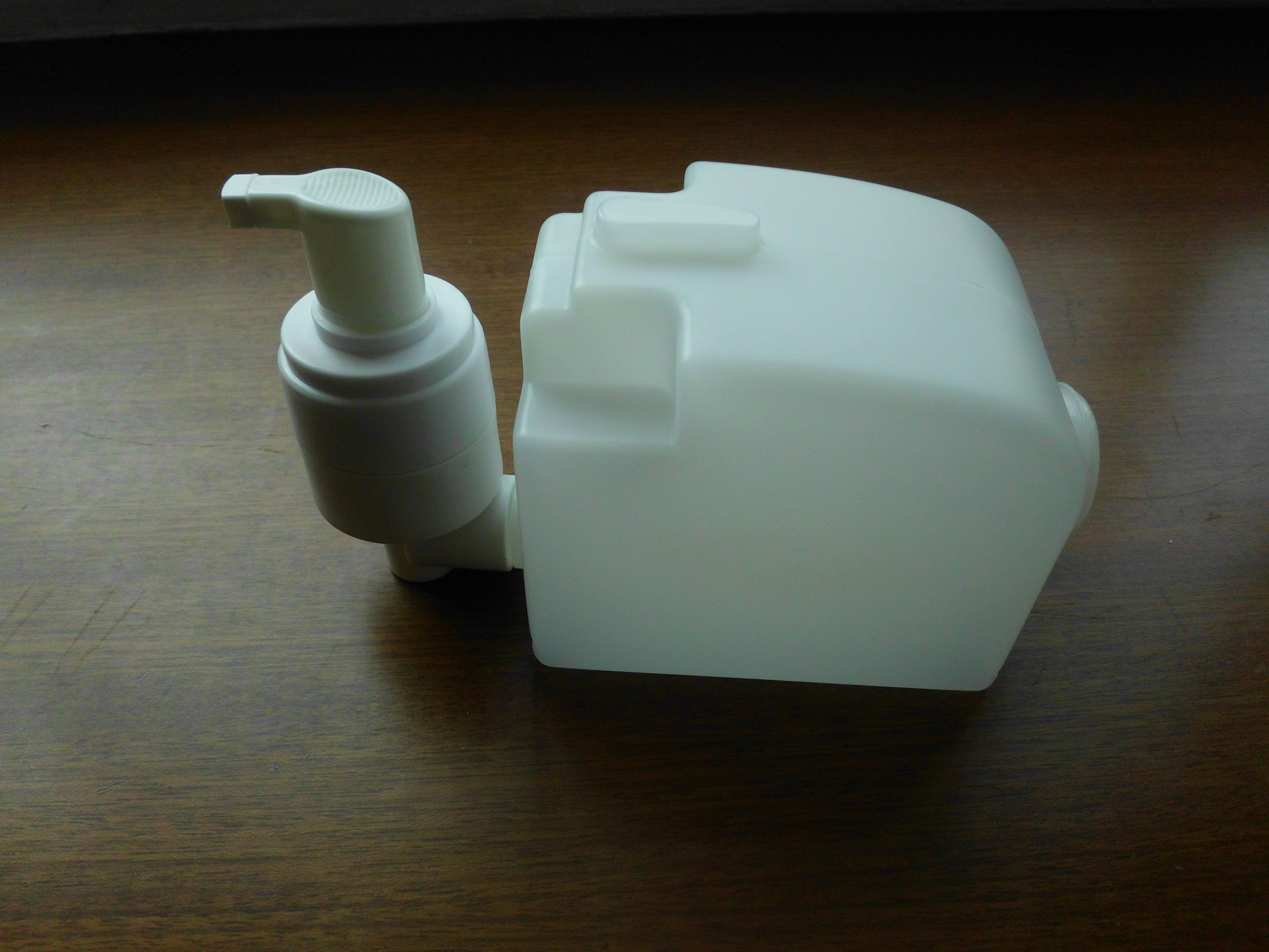 White Commercial Soft Soap Dispenser Manual 800ml Sanitary Convenient Soap Saving