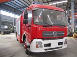 Dongfeng 5000L fire fighting truck