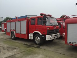 China 5 ton Fire Fighting Water Tanker Truck