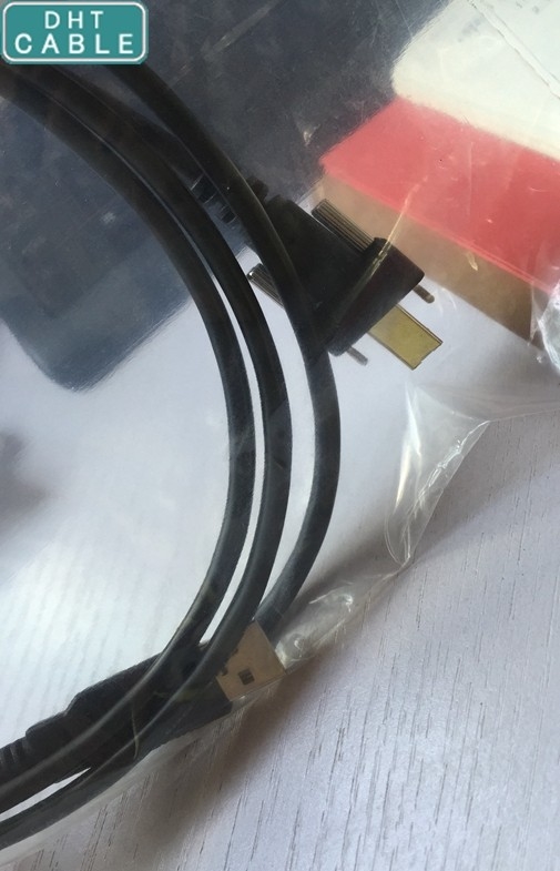 China Schrauben-Verschluss USB 2,0 zugelassenes Hochgeschwindigkeits-USB A bis b-Gerät-Kabel Lieferant 