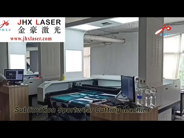 Laser Sublimation Sportwear Cutting Machine Water Cooling For Printed Textile