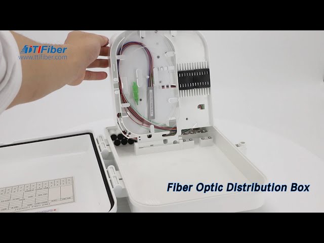 Splitter Fiber Optic Distribution Box 8 Ports Wall / Pole Mounted Outdoor