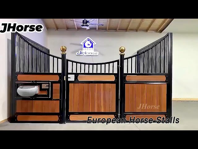 Bamboo European Horse Stalls Heavy Duty Strong With Swing Door