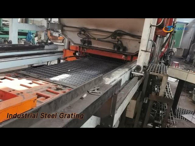 Galvanized Lattice Industrial Steel Grating Plate Leak Proof For Offshore Work