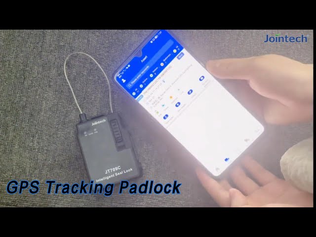 Smart GPS Tracking Padlock Remote Unlock High Accuracy For Cargo Transport