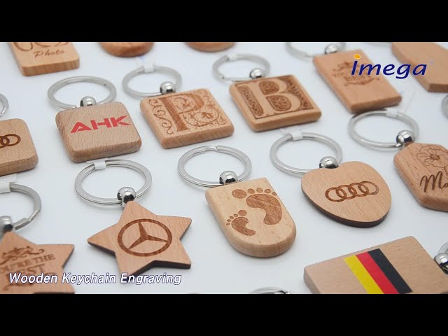 Natural Wooden Keychain Engraving UV Printing Personalized With Name