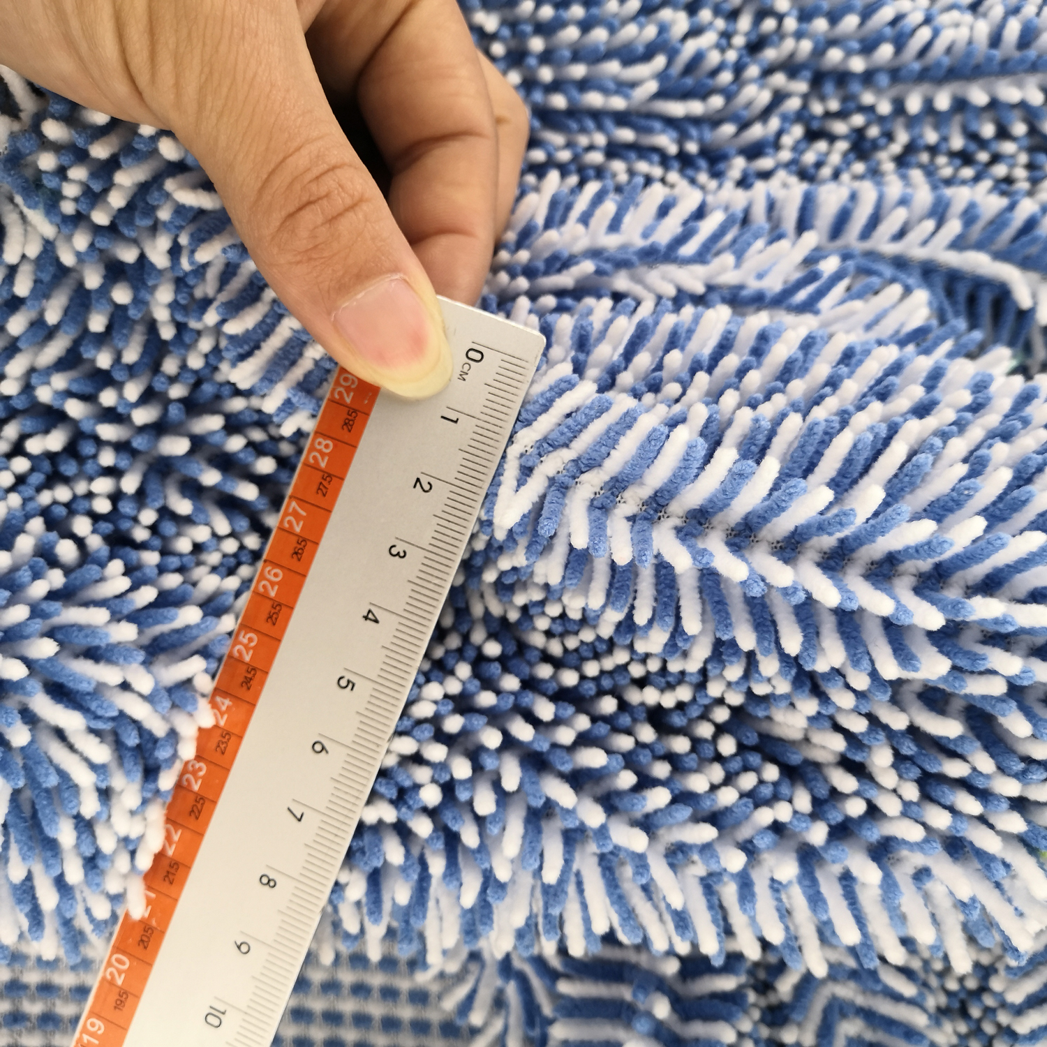 1cm Pile Height Polyester Microfiber Fabric Roll For Chenille Cleaning 1