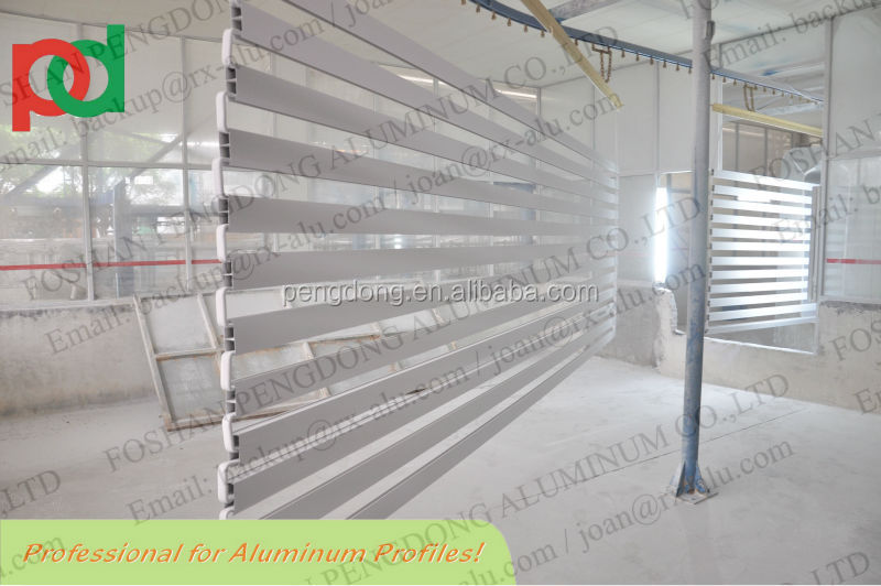 Profil en aluminium de grain en bois pour la fenêtre et la porte
